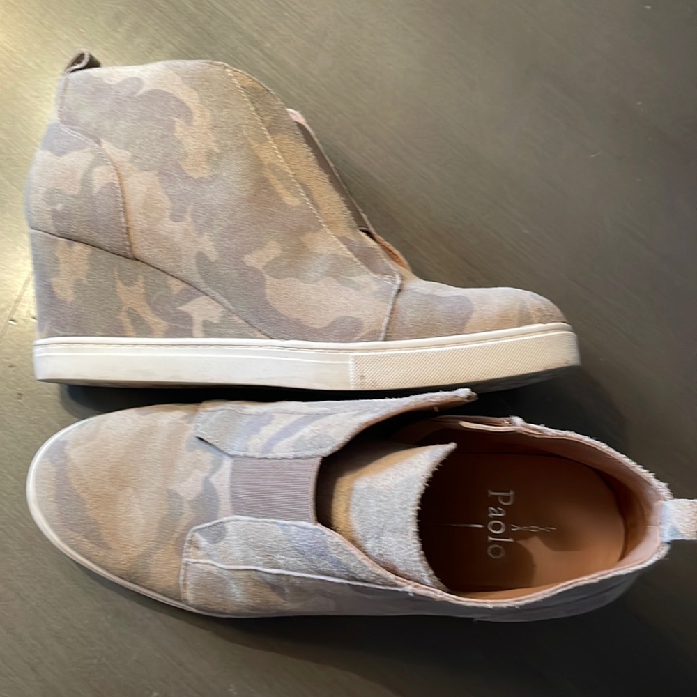 Paolo Felicia-L cream camo wedge shoes. Like new.